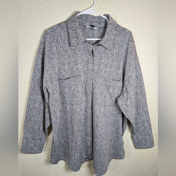 Athleta Womens buttons down textured Shirt Jacket - Picture 6 of 12